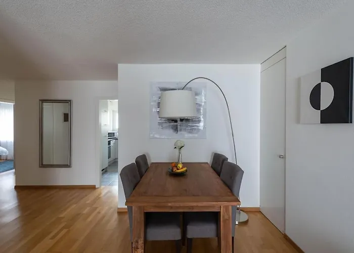 Executive 2 Bedroom Flat / Center